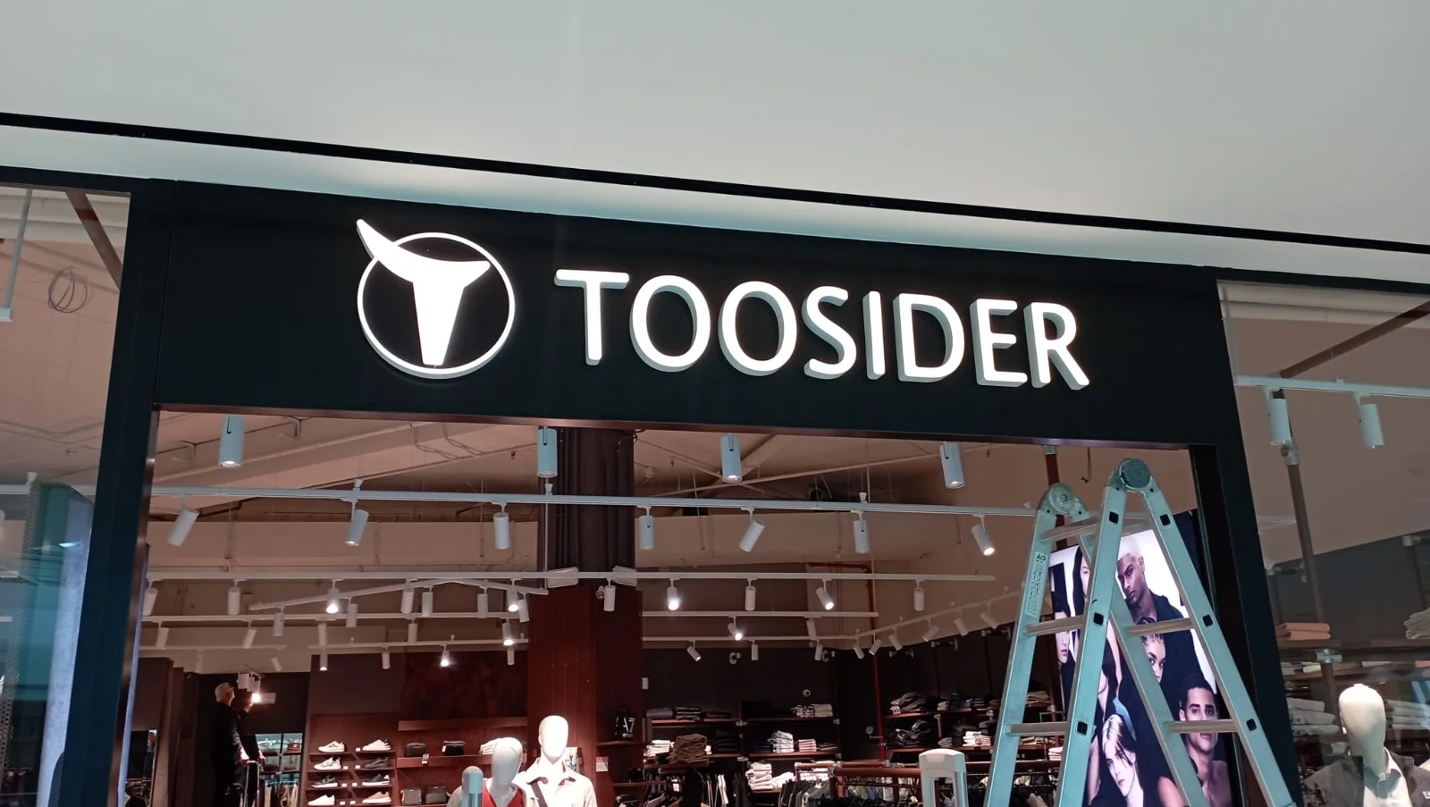Splendor Neon - Insegna a lettere scatolate toosider